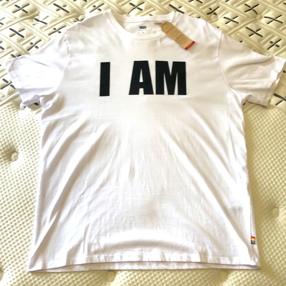 Levi’s ‘ I AM ‘ tshirt - Picture 2 of 4
